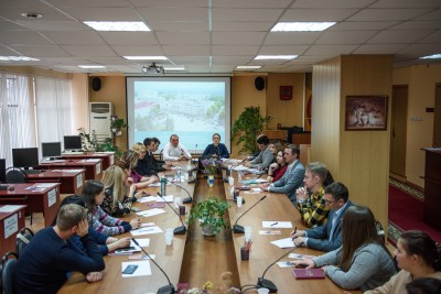 eb0a9094-8f7c-4b93-842c-2